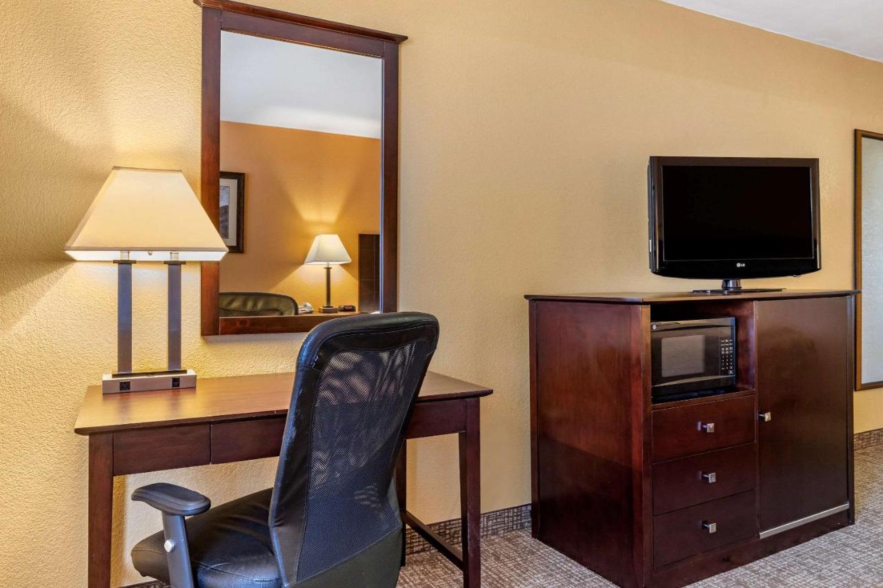 Quality Inn Russellville I-40 Exteriör bild